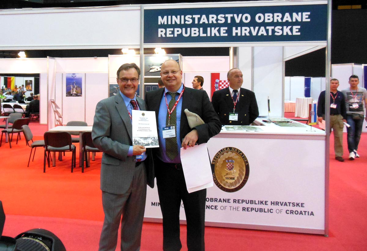 Slika https://www.morh.hr/wp-content/uploads/2017/10/donacija_26042013_v.jpg