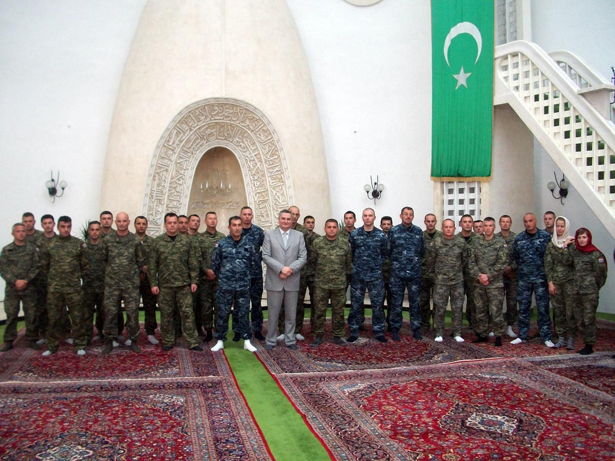 Slika https://www.morh.hr/wp-content/uploads/2017/10/dzamija_02052012_v.jpg