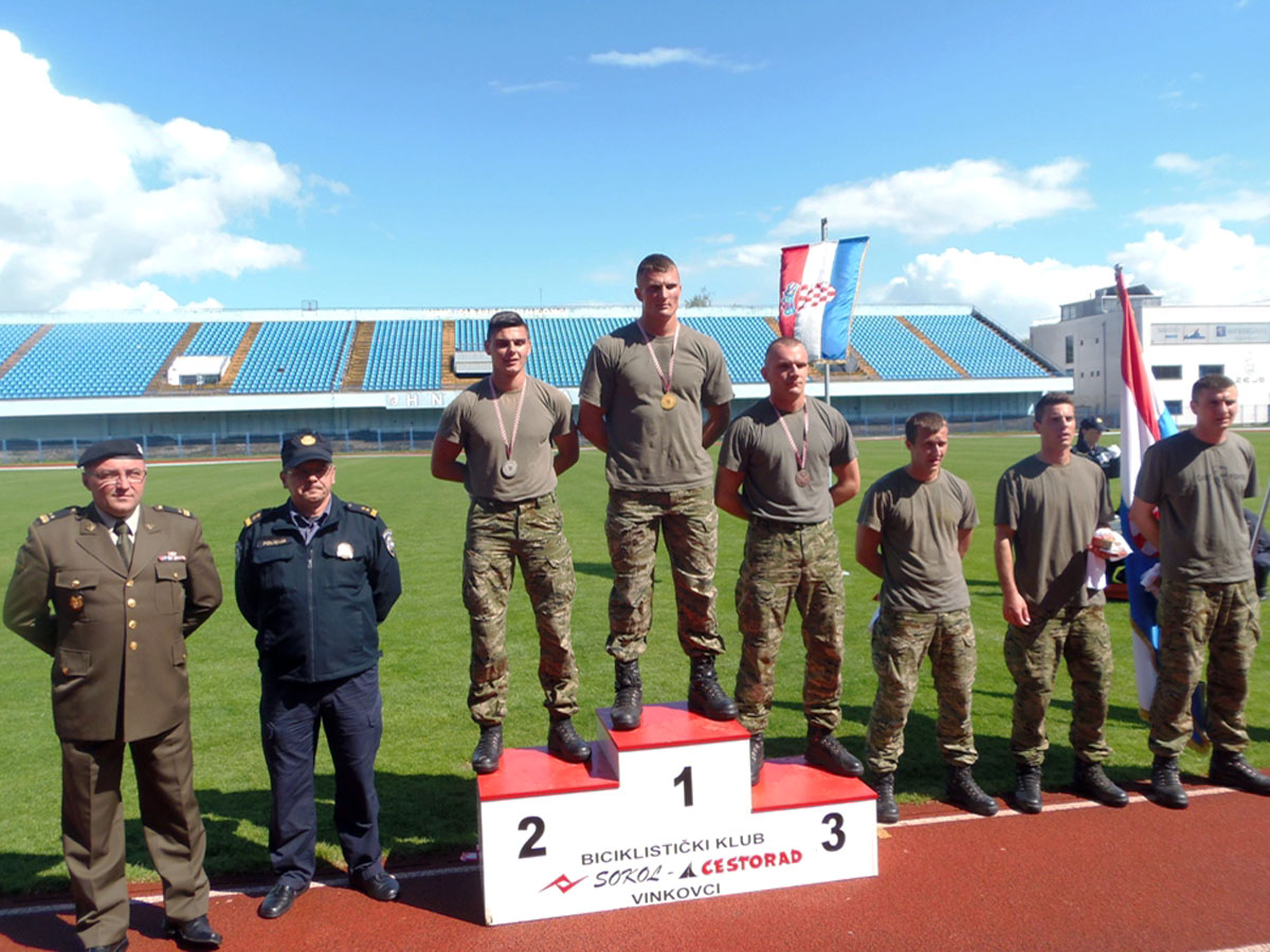 Slika https://www.morh.hr/wp-content/uploads/2017/10/gombr_04052015_v.jpg