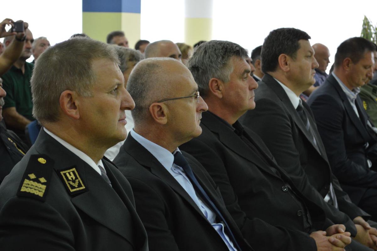 Slika https://www.morh.hr/wp-content/uploads/2017/10/gospic_10092013_v.jpg