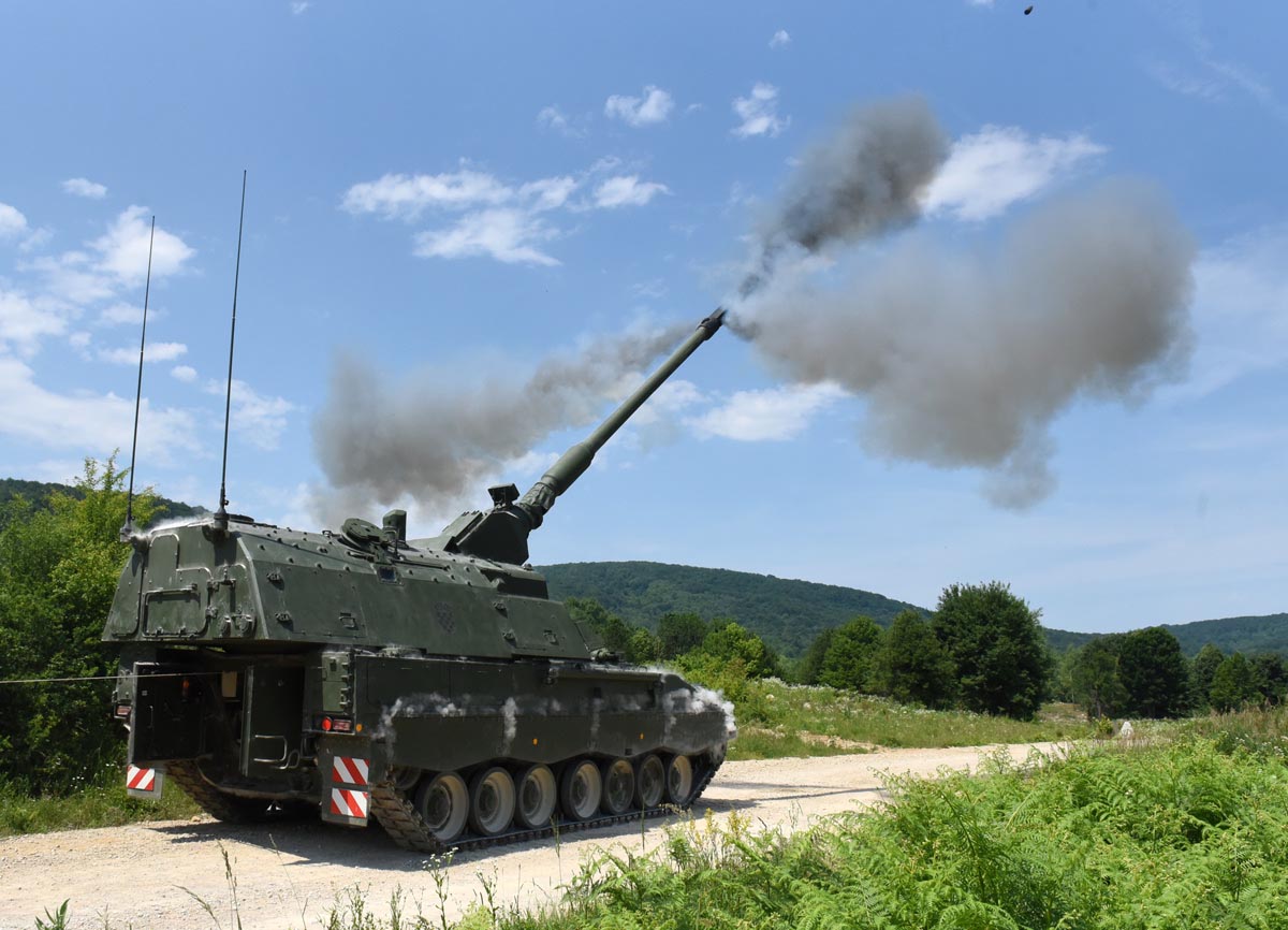 Slika https://www.morh.hr/wp-content/uploads/2017/10/haubice_23062017_v.jpg