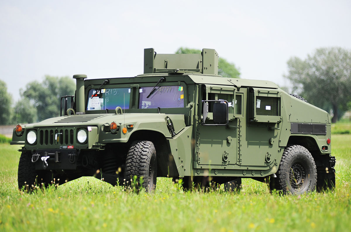 Slika https://www.morh.hr/wp-content/uploads/2017/10/hmmwv_7141_v.jpg