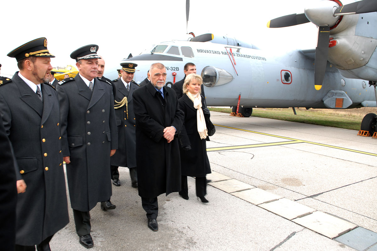 Slika https://www.morh.hr/wp-content/uploads/2017/10/hrz_11122009_v.jpg