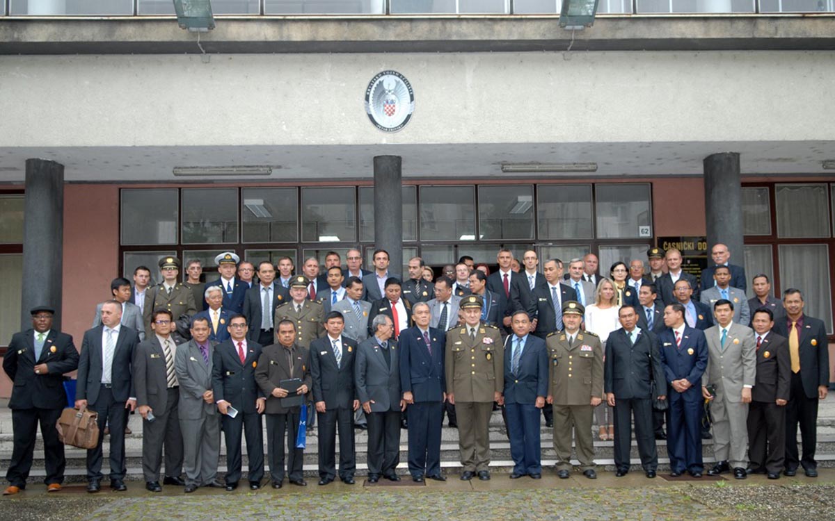 Slika https://www.morh.hr/wp-content/uploads/2017/10/hvu_02092014_v.jpg