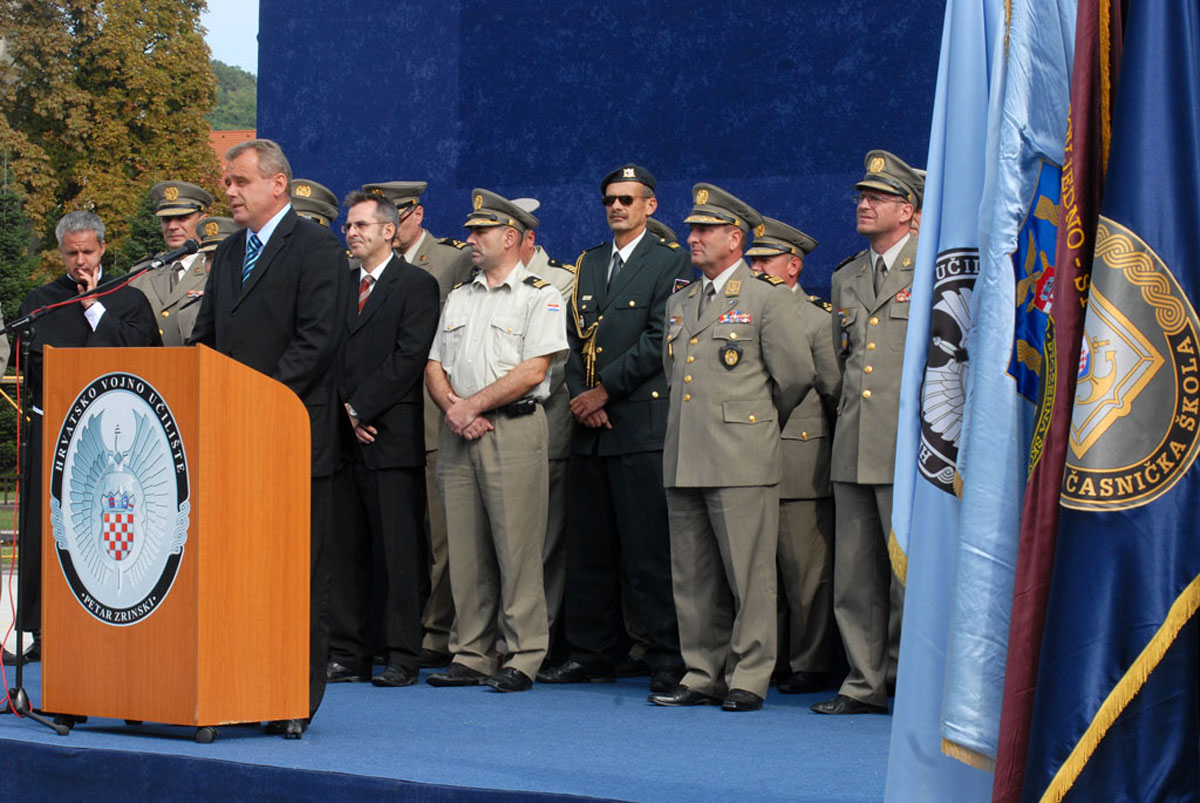 Slika https://www.morh.hr/wp-content/uploads/2017/10/hvu_09092009_v.jpg