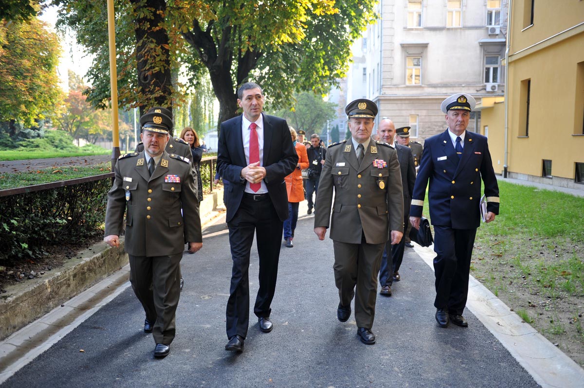 Slika https://www.morh.hr/wp-content/uploads/2017/10/hvu_tb_06102014_v.jpg