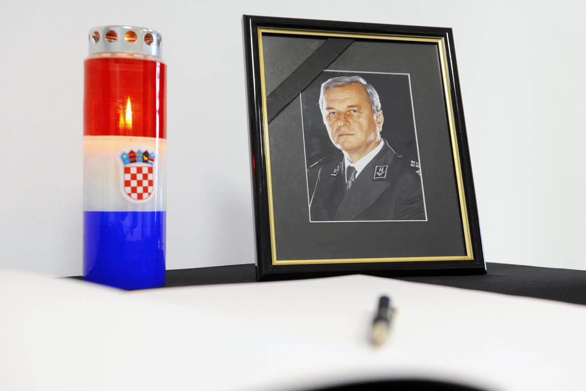 Slika https://www.morh.hr/wp-content/uploads/2017/10/i_agotic_19032012_v.jpg