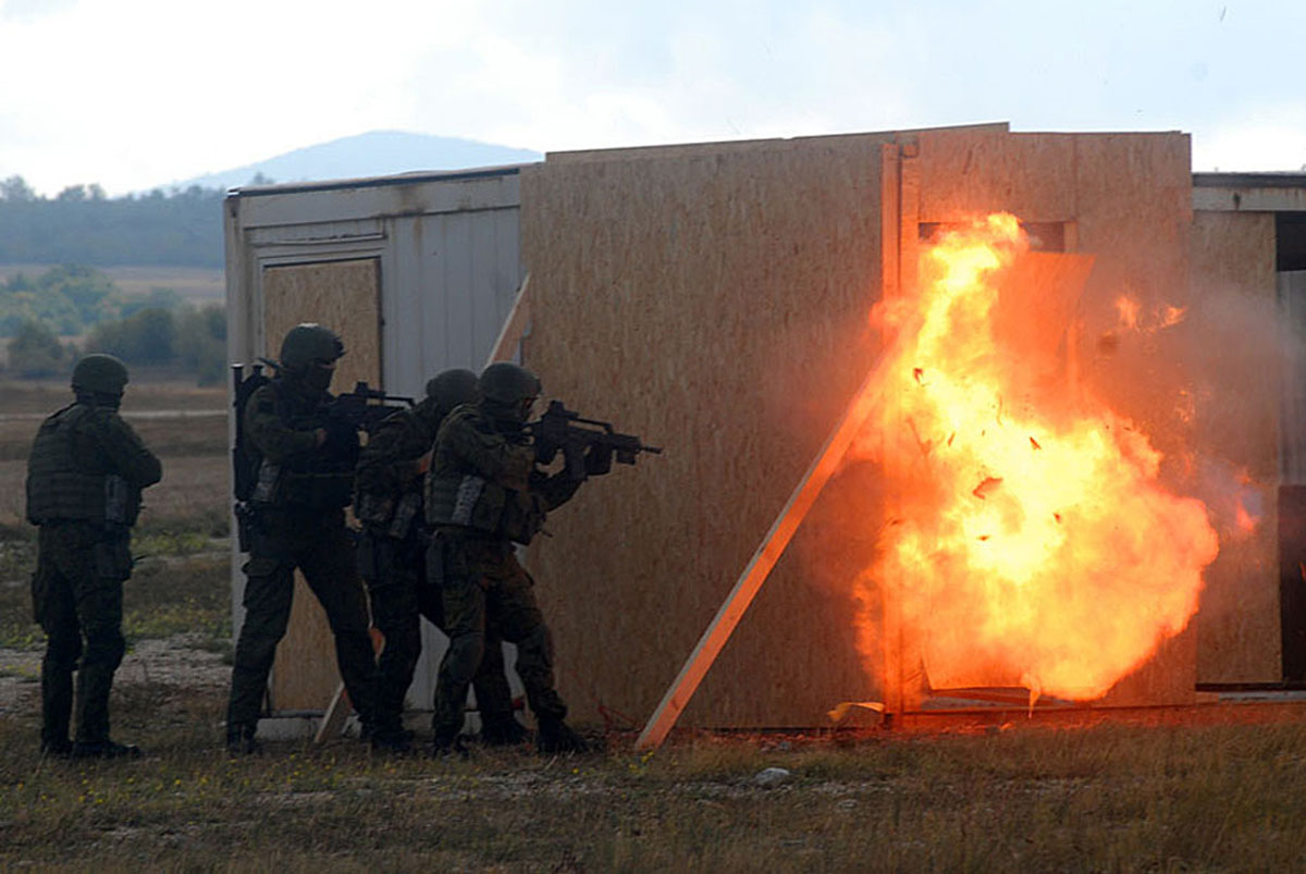 Slika https://www.morh.hr/wp-content/uploads/2017/10/js09_dv_day_20090915_17.jpg