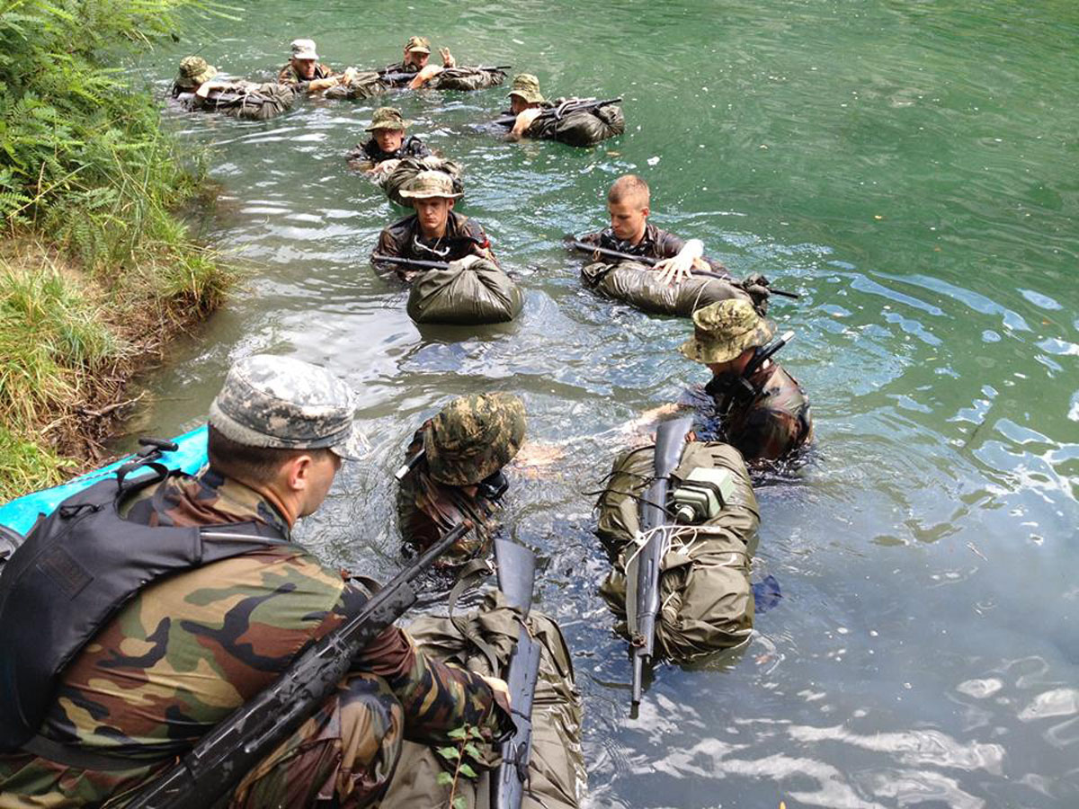 Slika https://www.morh.hr/wp-content/uploads/2017/10/kadeti_27072015_v.jpg