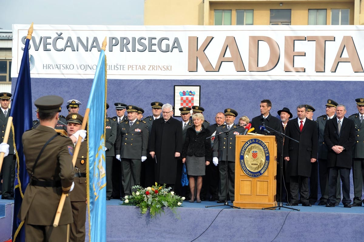 Slika https://www.morh.hr/wp-content/uploads/2017/10/kadeti_5078_10112012_v.jpg