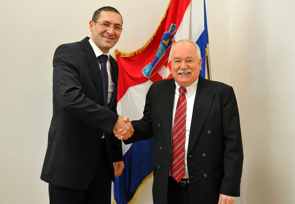 Slika https://www.morh.hr/wp-content/uploads/2017/10/kanada_vp_08022012_v.jpg