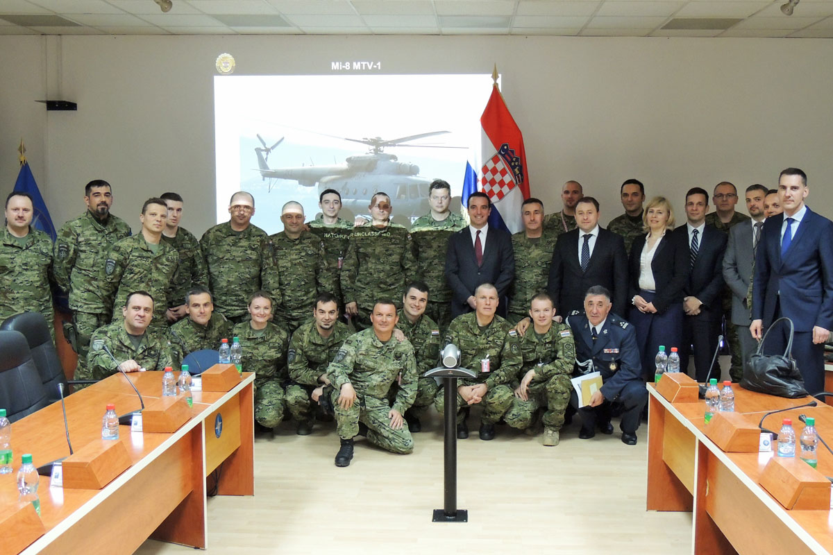 Slika https://www.morh.hr/wp-content/uploads/2017/10/kfor_07032016_v.jpg