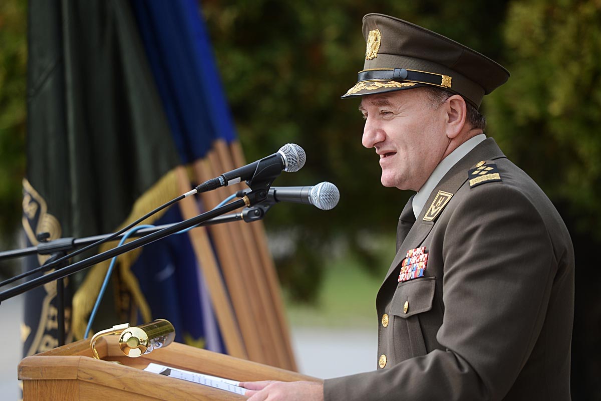 Slika https://www.morh.hr/wp-content/uploads/2017/10/lovric_07102013_v.jpg