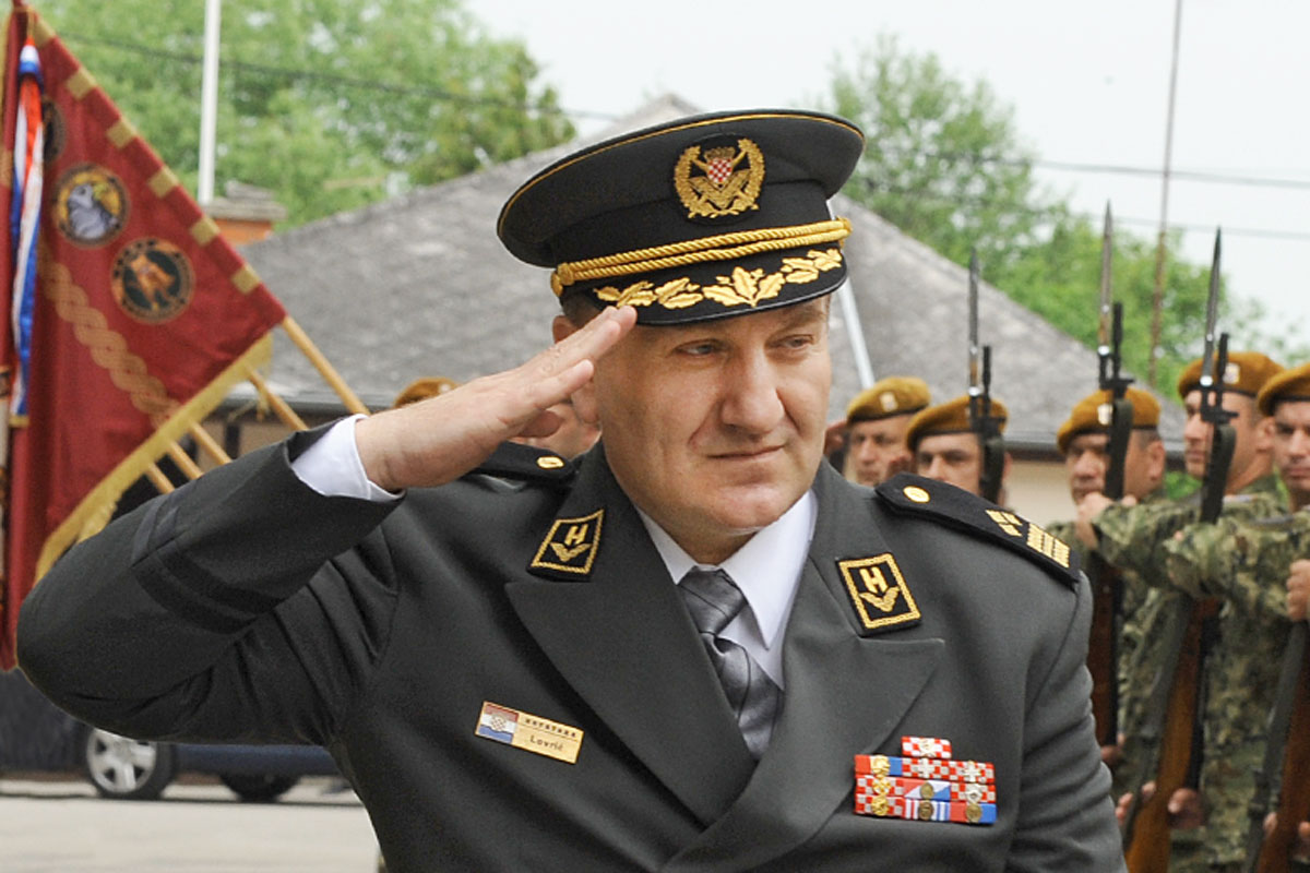 Slika https://www.morh.hr/wp-content/uploads/2017/10/lovric_27082012_v.jpg