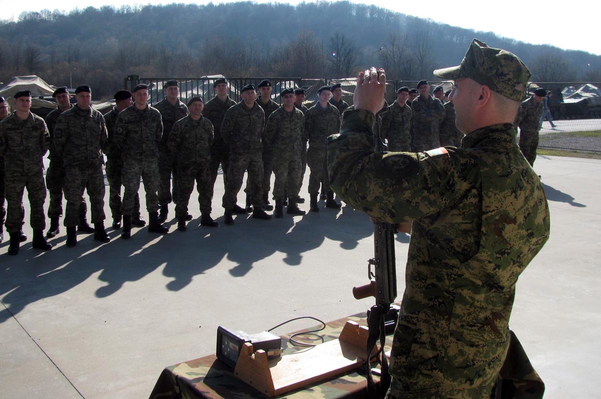 Slika https://www.morh.hr/wp-content/uploads/2017/10/miles_2000_v.jpg