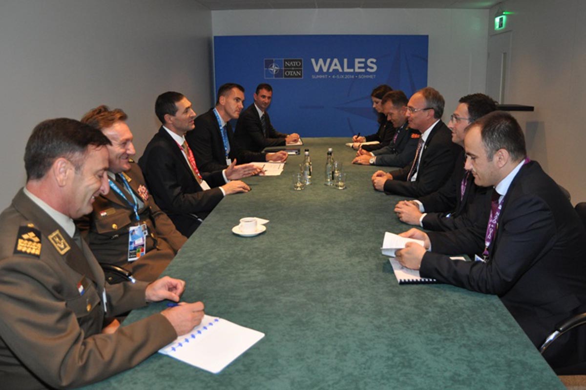 Slika https://www.morh.hr/wp-content/uploads/2017/10/ministar_05092014_v.jpg