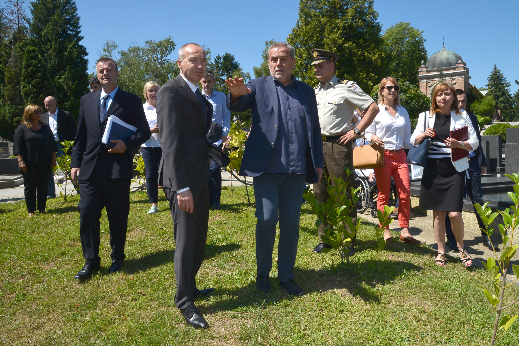 Slika https://www.morh.hr/wp-content/uploads/2017/10/mirogoj_05072017_v.jpg