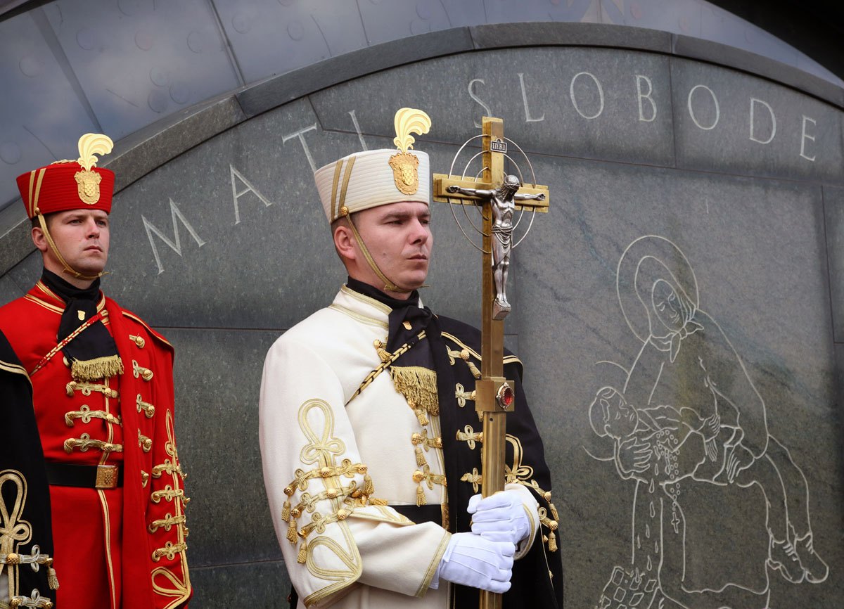 Slika https://www.morh.hr/wp-content/uploads/2017/10/misa_02102016_v.jpg