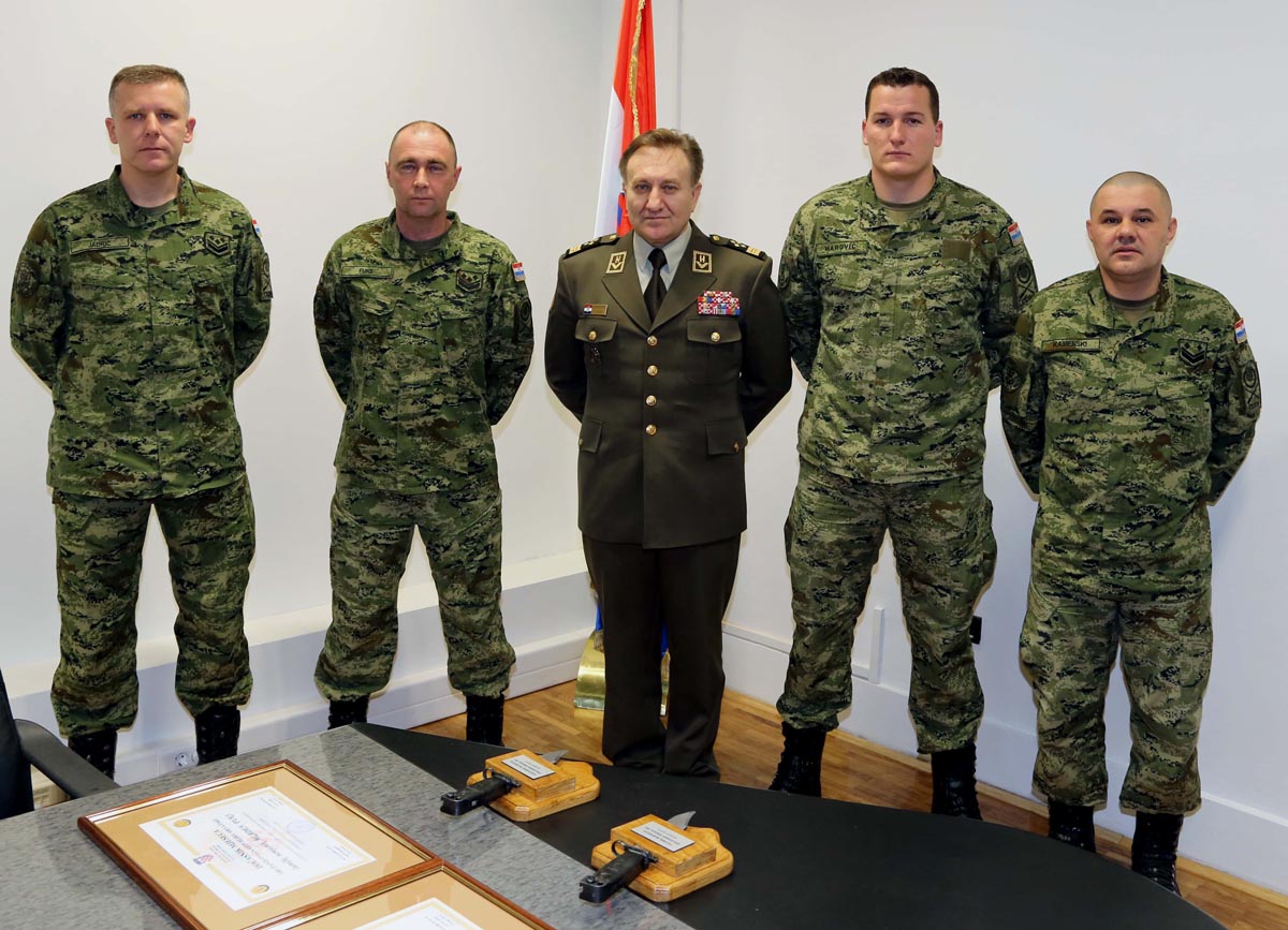 Slika https://www.morh.hr/wp-content/uploads/2017/10/najbolji_18122013_v.jpg