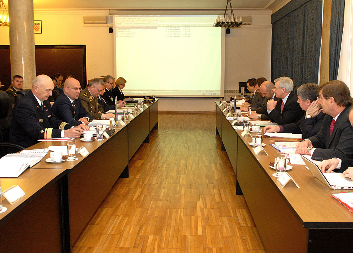 Slika https://www.morh.hr/wp-content/uploads/2017/10/nato_08042010v.jpg