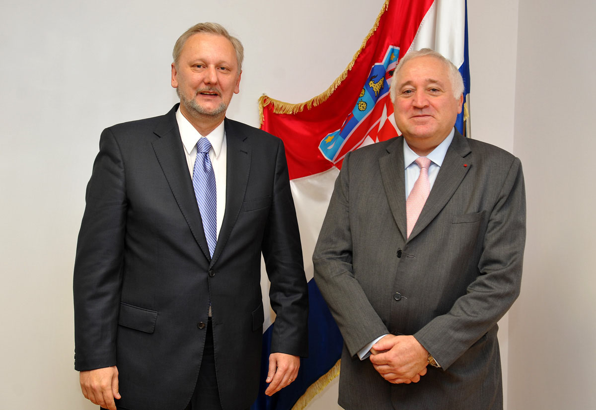 Slika https://www.morh.hr/wp-content/uploads/2017/10/nato_09112011_v.jpg