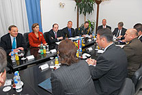 Slika https://www.morh.hr/wp-content/uploads/2017/10/nuland_m.jpg