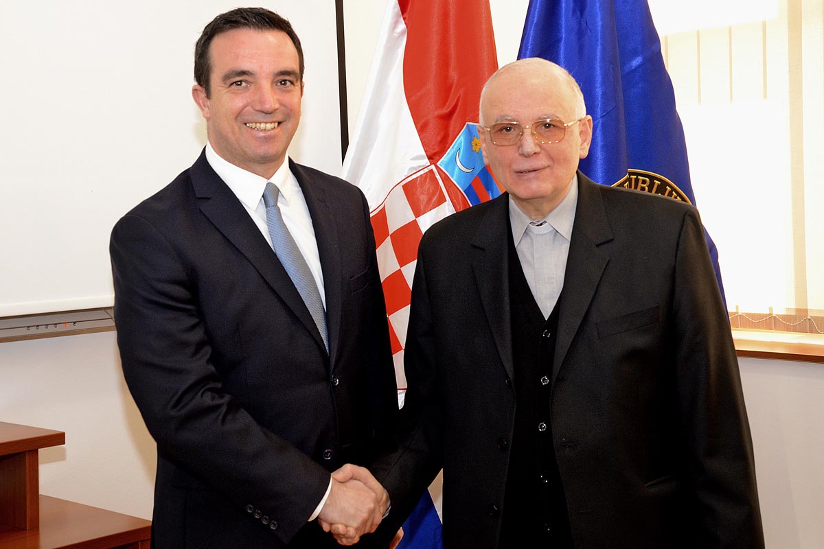 Slika https://www.morh.hr/wp-content/uploads/2017/10/nuncij_14032016_v.jpg