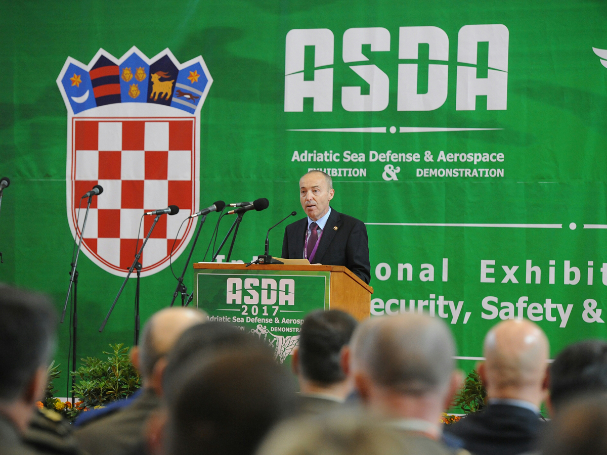 Slika https://www.morh.hr/wp-content/uploads/2017/10/otvaranje_26042017_v-1.jpg