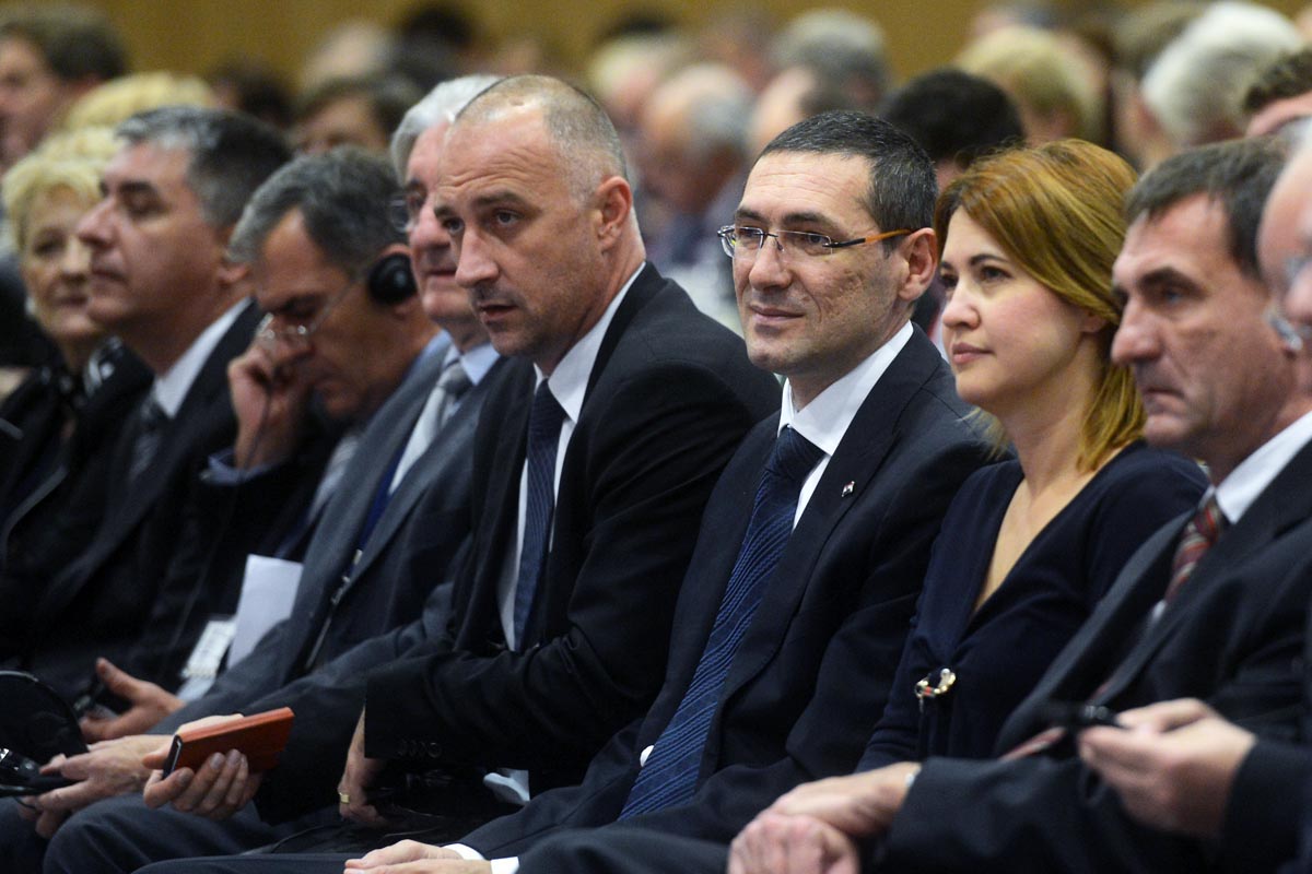 Slika https://www.morh.hr/wp-content/uploads/2017/10/otvaranje_nato_11102013_v.jpg