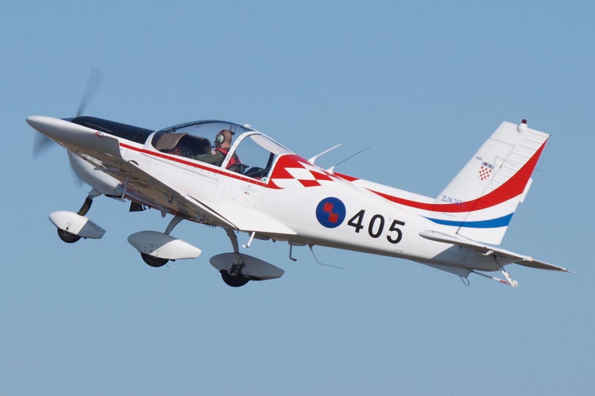 Slika https://www.morh.hr/wp-content/uploads/2017/10/piloti_01042014_v.jpg