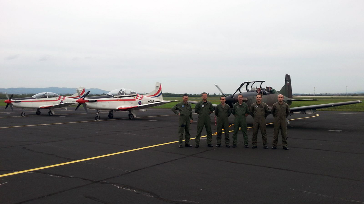 Slika https://www.morh.hr/wp-content/uploads/2017/10/piloti_17102014_v.jpg