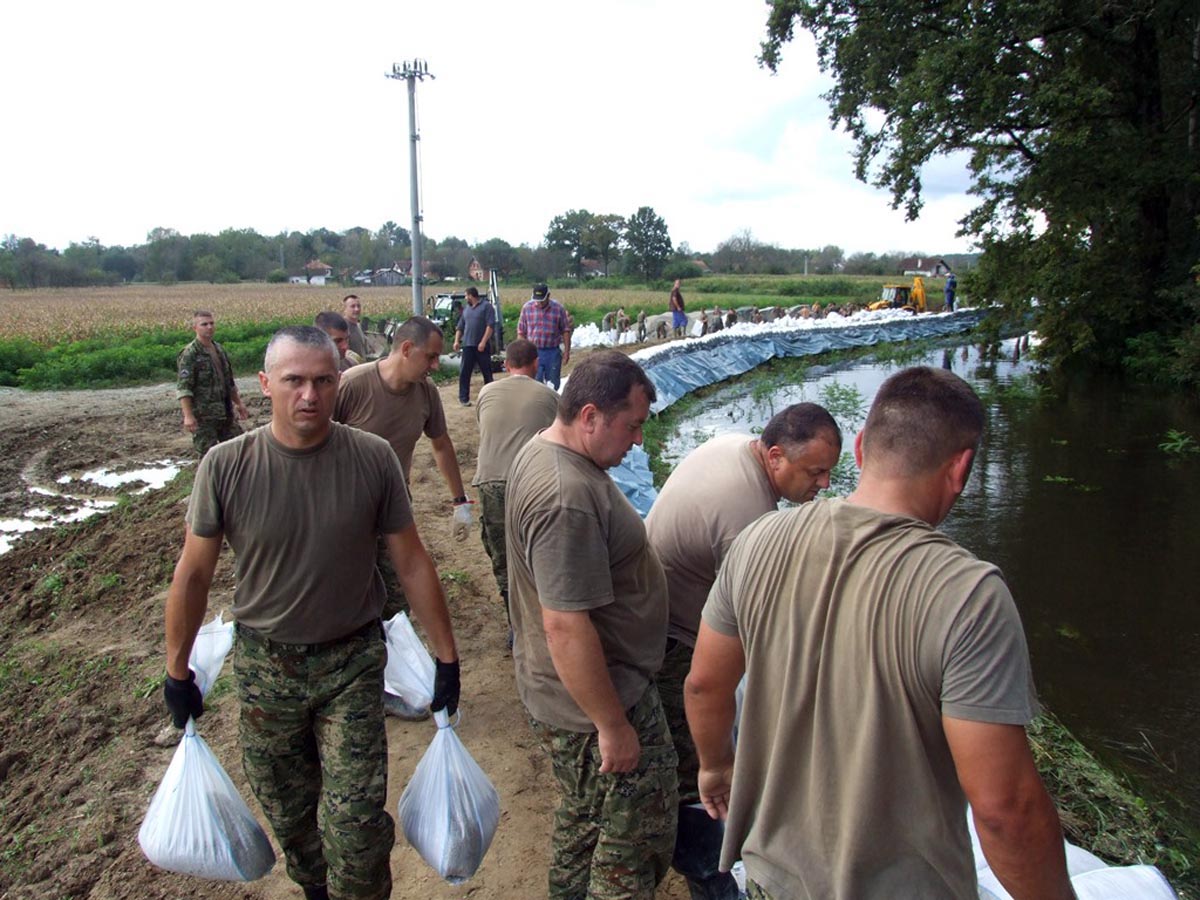 Slika https://www.morh.hr/wp-content/uploads/2017/10/poplave_23092014_v.jpg