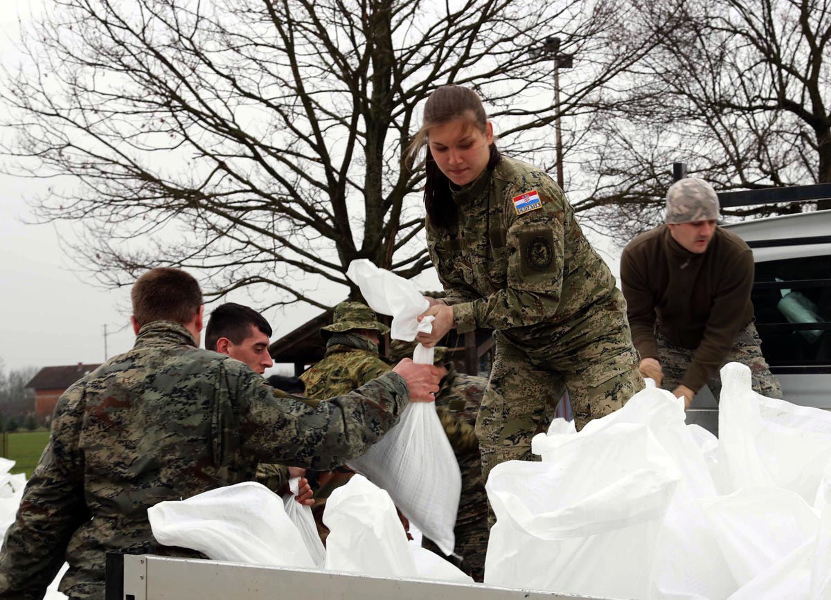 Slika https://www.morh.hr/wp-content/uploads/2017/10/poplave_24022014_v.jpg