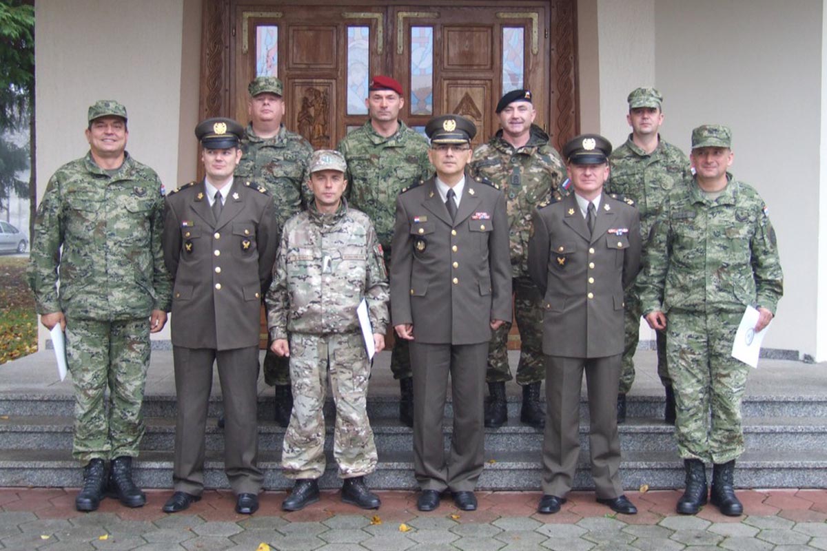 Slika https://www.morh.hr/wp-content/uploads/2017/10/promocija_pozega_29112013_v.jpg