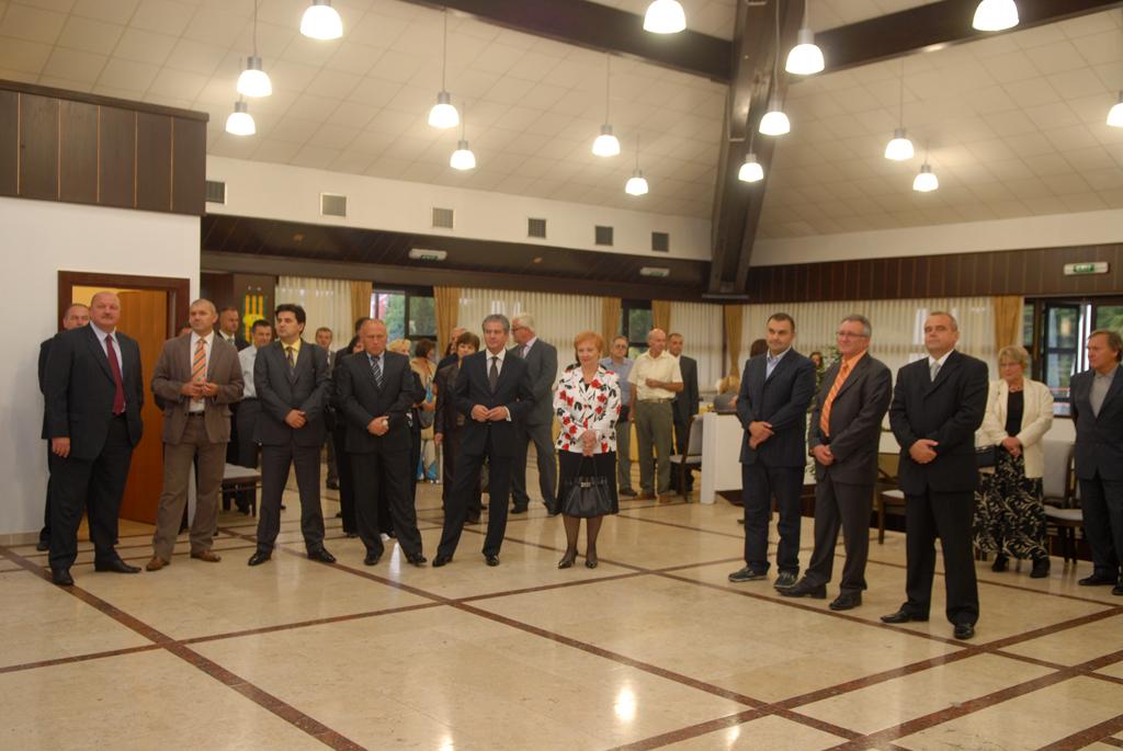 Slika https://www.morh.hr/wp-content/uploads/2017/10/restoran_ka_20090710_8_v.jpg