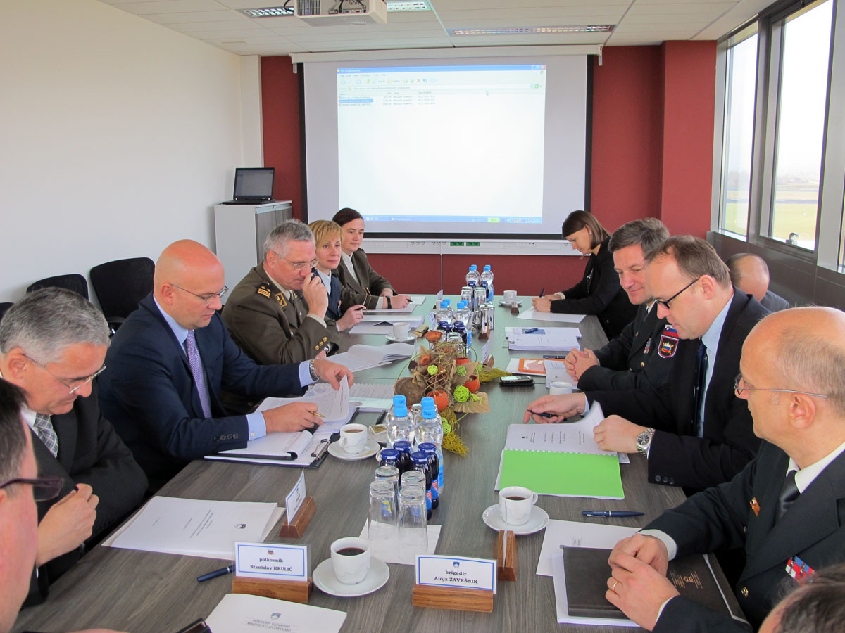 Slika https://www.morh.hr/wp-content/uploads/2017/10/simunovic_01_24112010_v.jpg