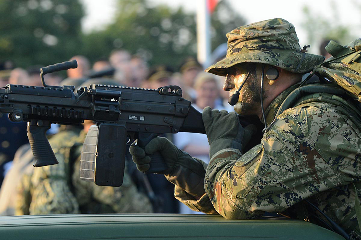 Slika https://www.morh.hr/wp-content/uploads/2017/10/specijalci_0083_v.jpg