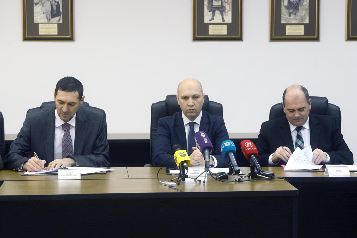 Slika https://www.morh.hr/wp-content/uploads/2017/10/sporazum_morh-mzo_05032014_v.jpg