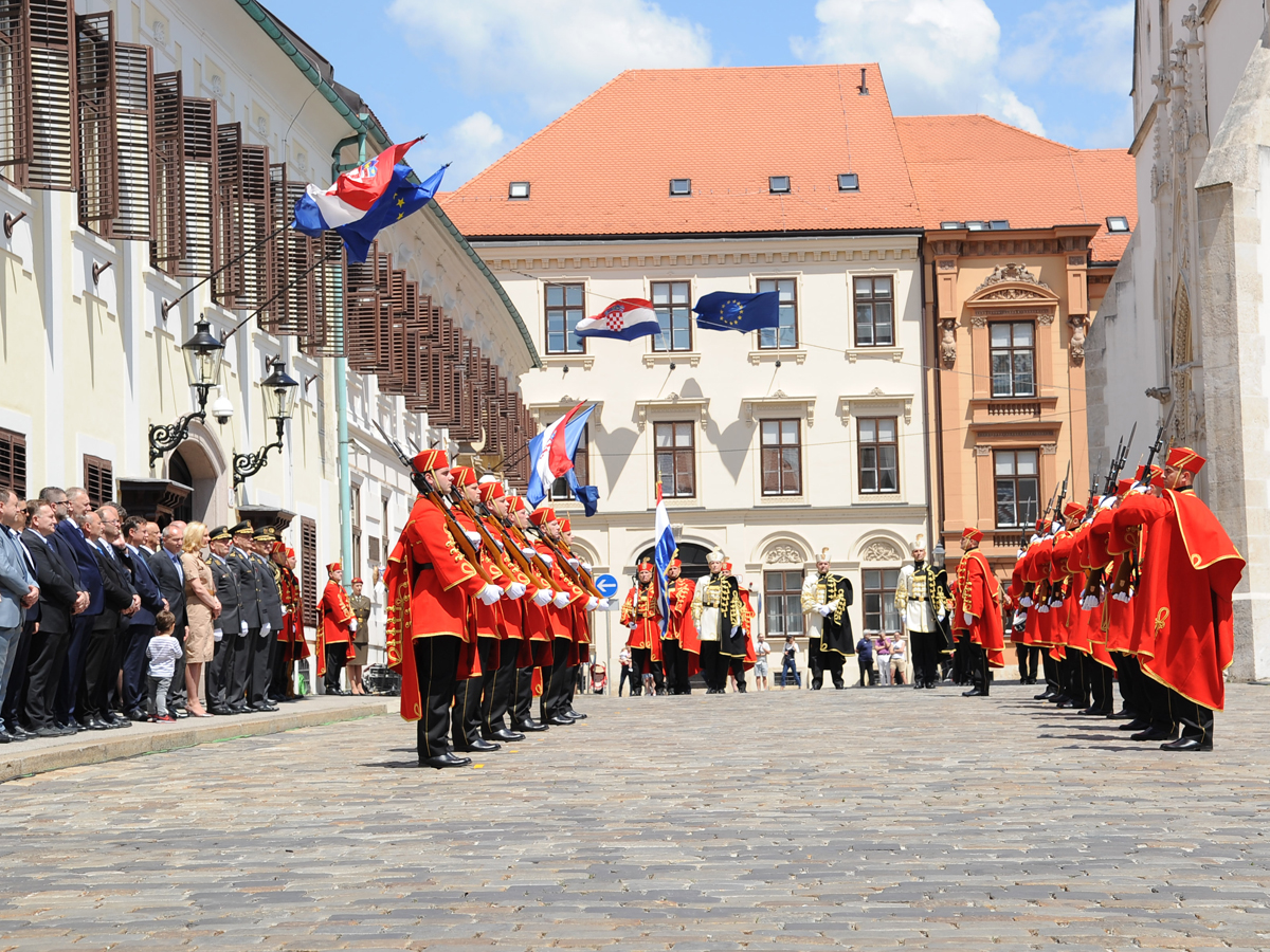 Slika https://www.morh.hr/wp-content/uploads/2017/10/straza_27052017_v-1.jpg