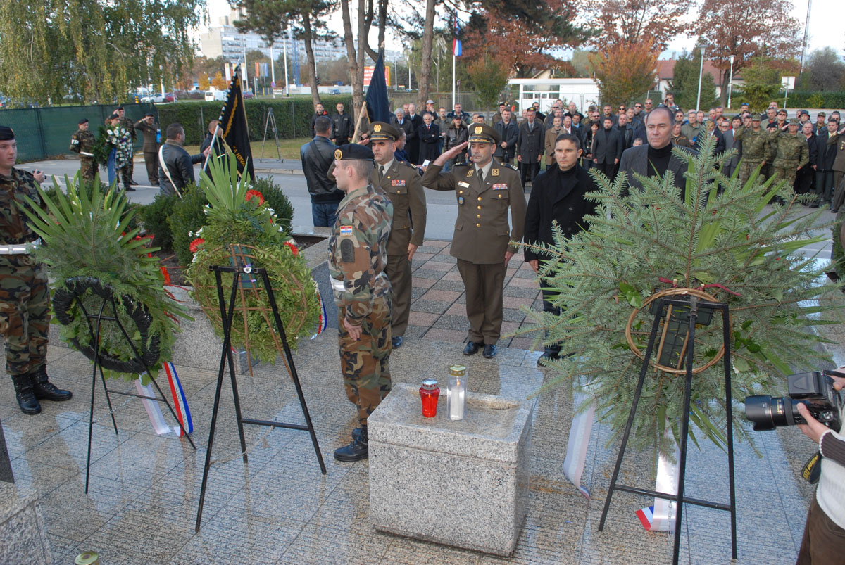 Slika https://www.morh.hr/wp-content/uploads/2017/10/tigrovi_05112009_3_v.jpg