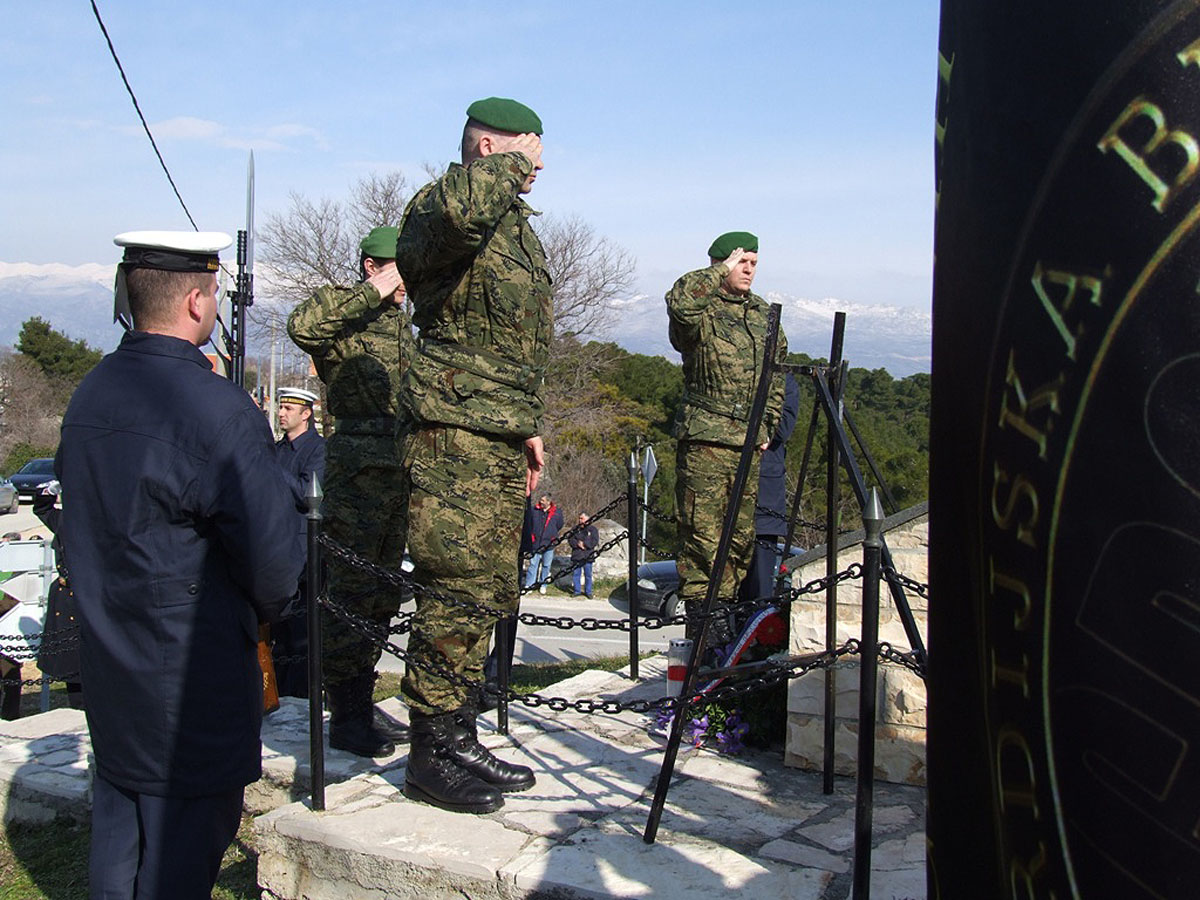 Slika https://www.morh.hr/wp-content/uploads/2017/10/vijenci_15022010_1_v.jpg