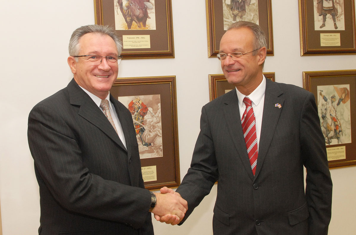 Slika https://www.morh.hr/wp-content/uploads/2017/10/vukelic_05102010_v.jpg