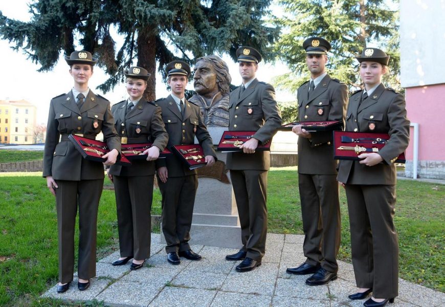 Promocija polaznika Temeljne časničke izobrazbe zdravstvene službe