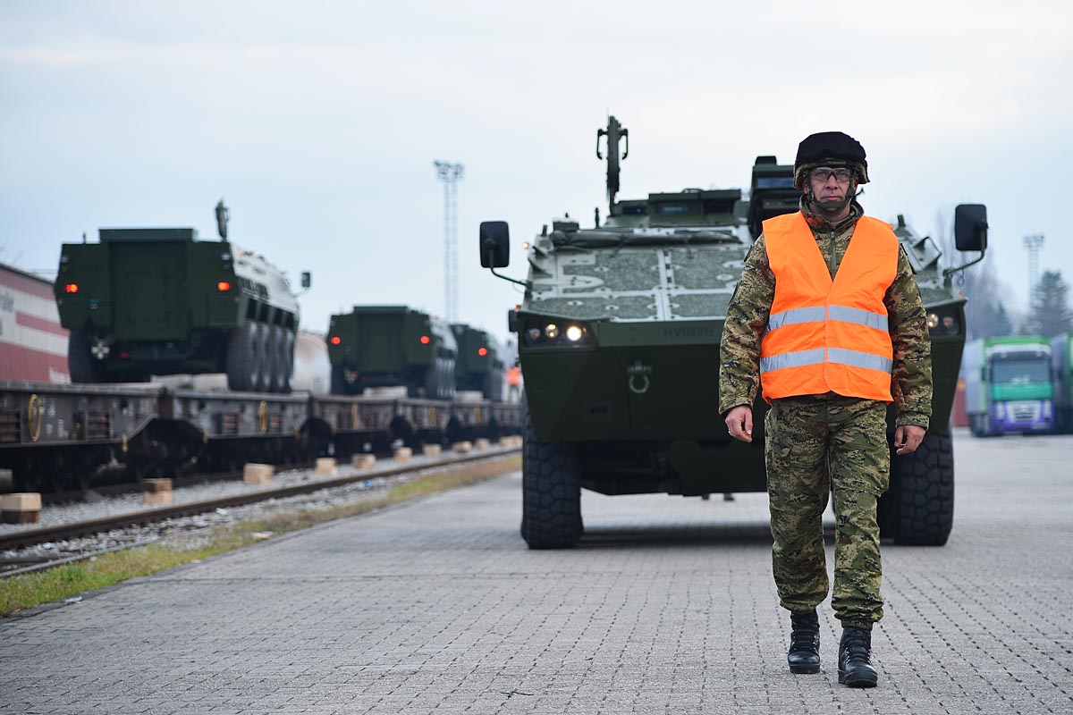 Slika https://www.morh.hr/wp-content/uploads/2017/11/patria_25112017_v.jpg