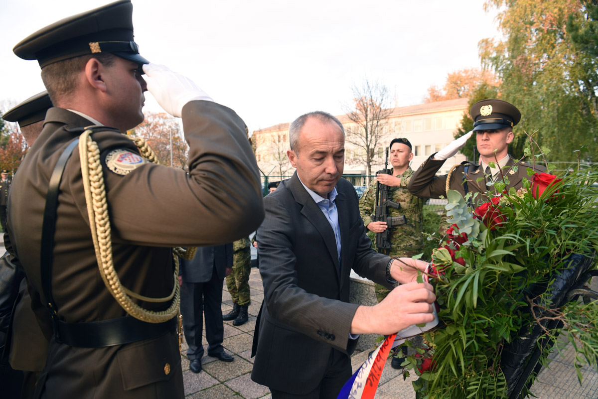 Slika https://www.morh.hr/wp-content/uploads/2017/11/tigrovi_03112017_v.jpg