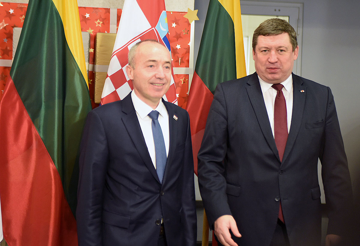 Slika https://www.morh.hr/wp-content/uploads/2017/12/20122017_litva_v.jpg