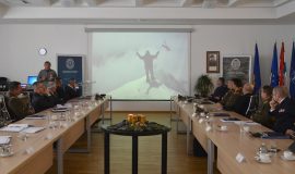 Alpinist Stipe Božić održao predavanje u MORH-u