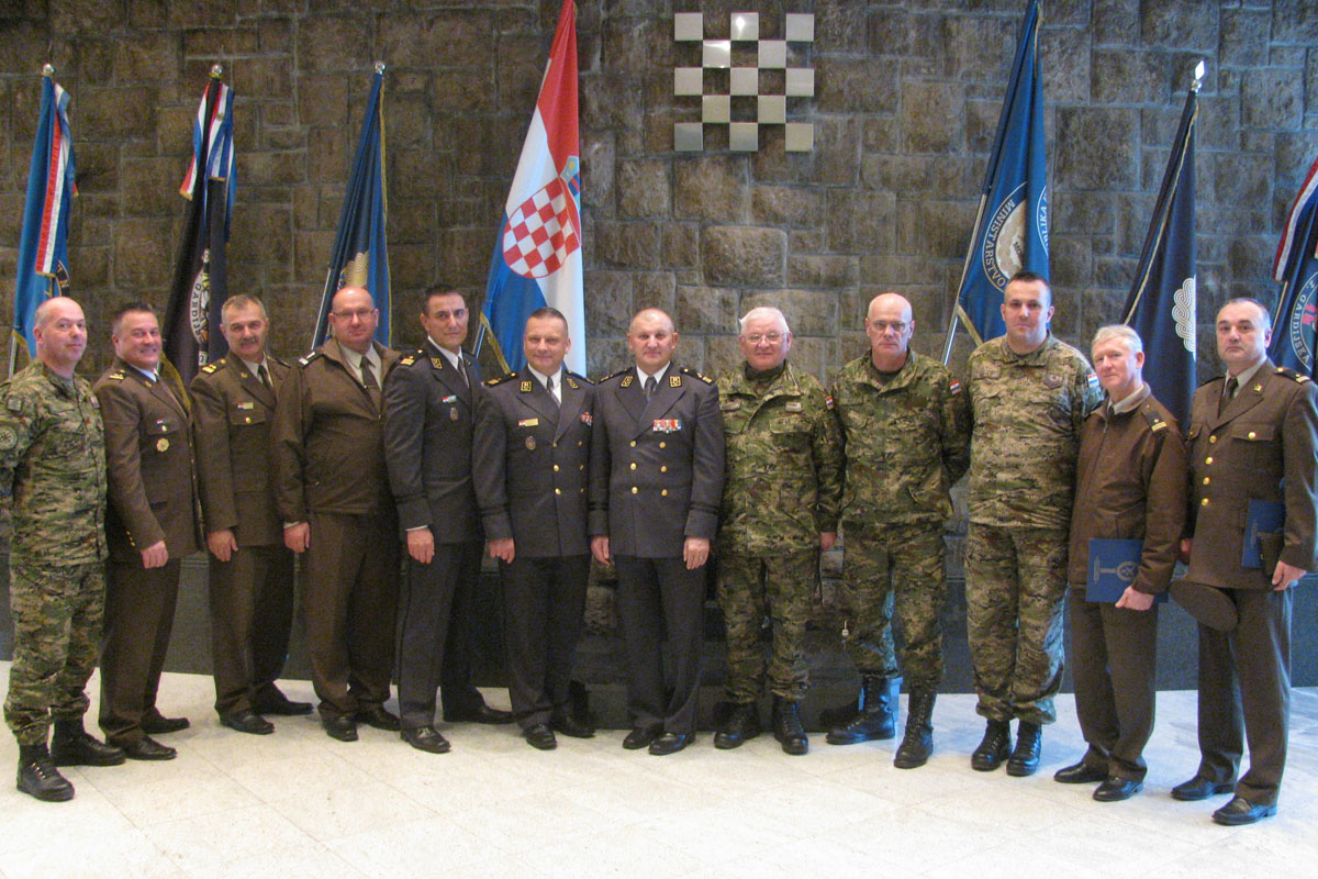 Slika https://www.morh.hr/wp-content/uploads/2017/12/hkov_21122017_v.jpg