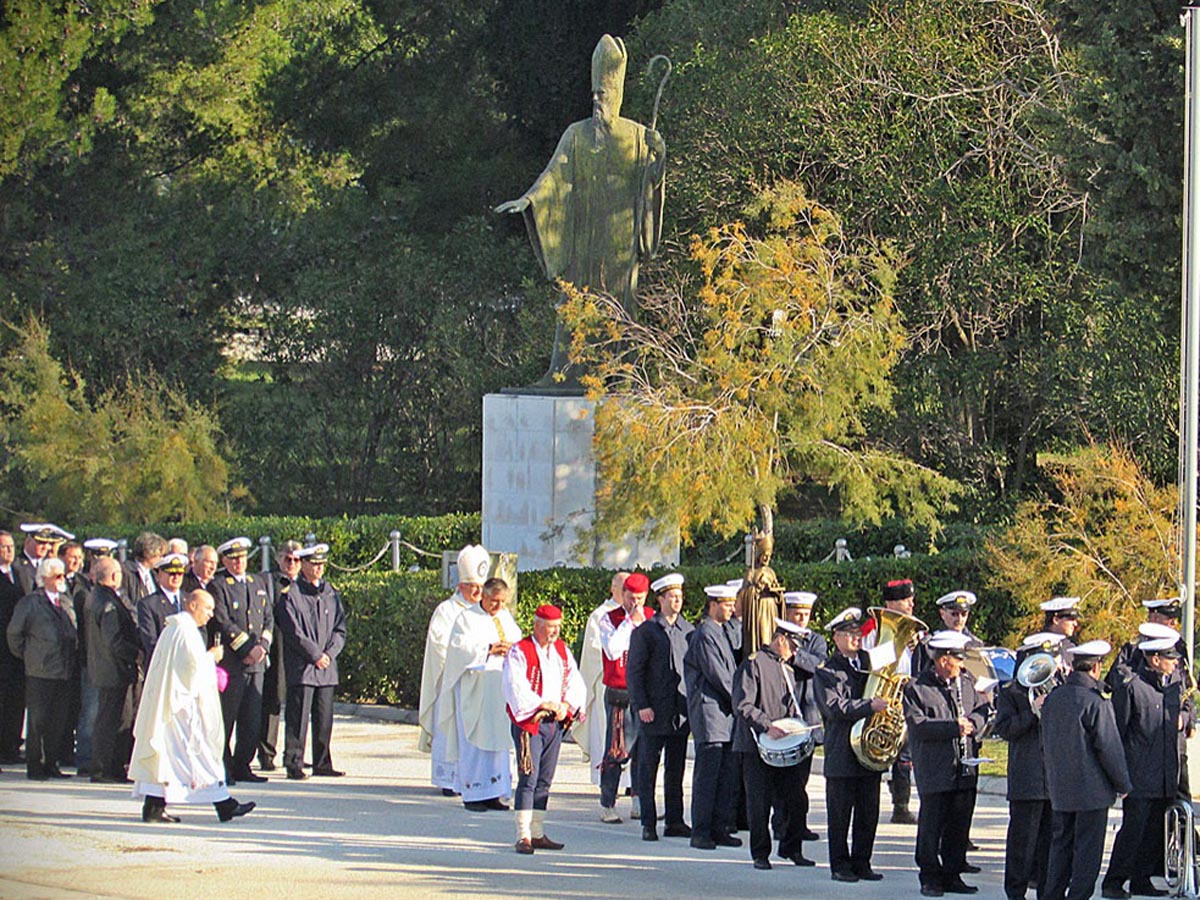 Slika https://www.morh.hr/wp-content/uploads/2017/12/hrm_07122017_v.jpg