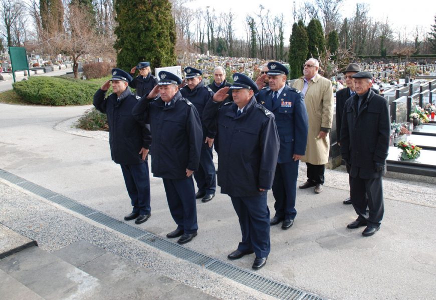 Izaslanstvo HRZ i PZO na Gradskom groblju Mirogoj